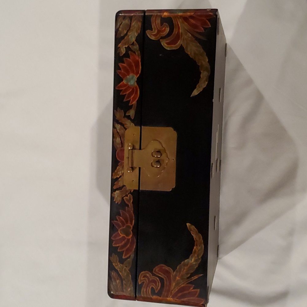PERSIAN LAQUER WOOD BOX - Picture 2 of 5